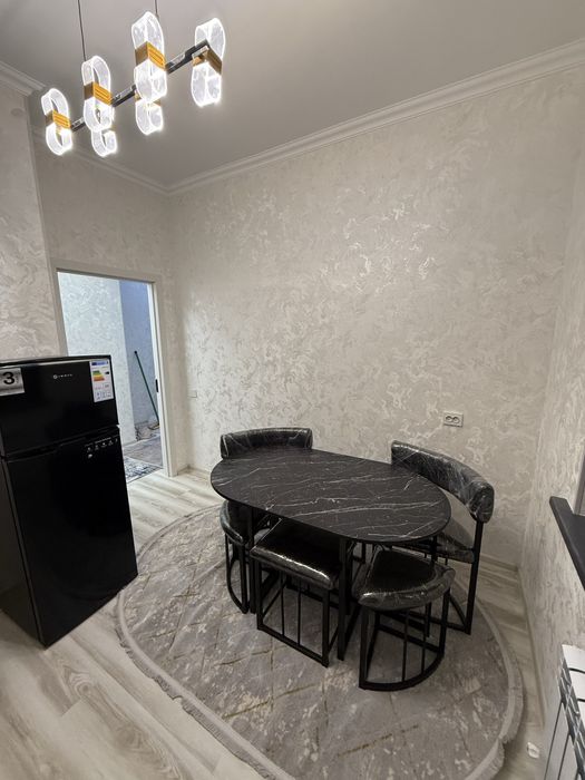 Sergeli ayraportda 3 xonalik uy novostroyka