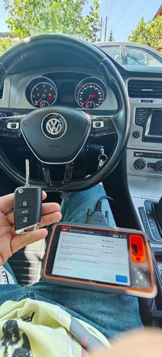 Chei Auto Deblocări auto Contacte auto Reparații chei auto