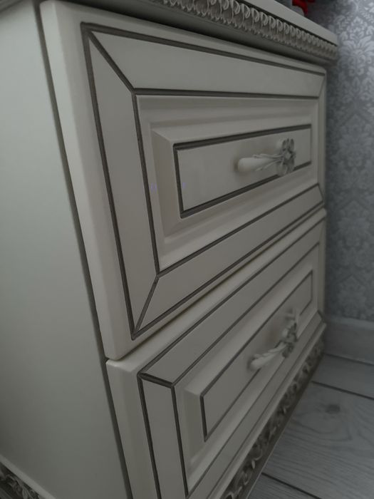 Тумбы прикроватные