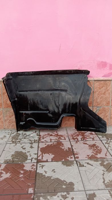 Продается передняя поперечина