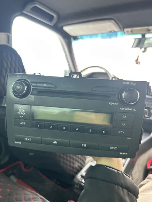 штатная магнитола для toyota corolla e150 в идеале