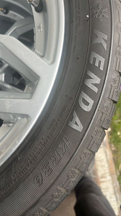 215/50/17  зимние шины