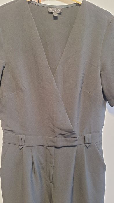 Salopeta neagra cu fermoar si bride