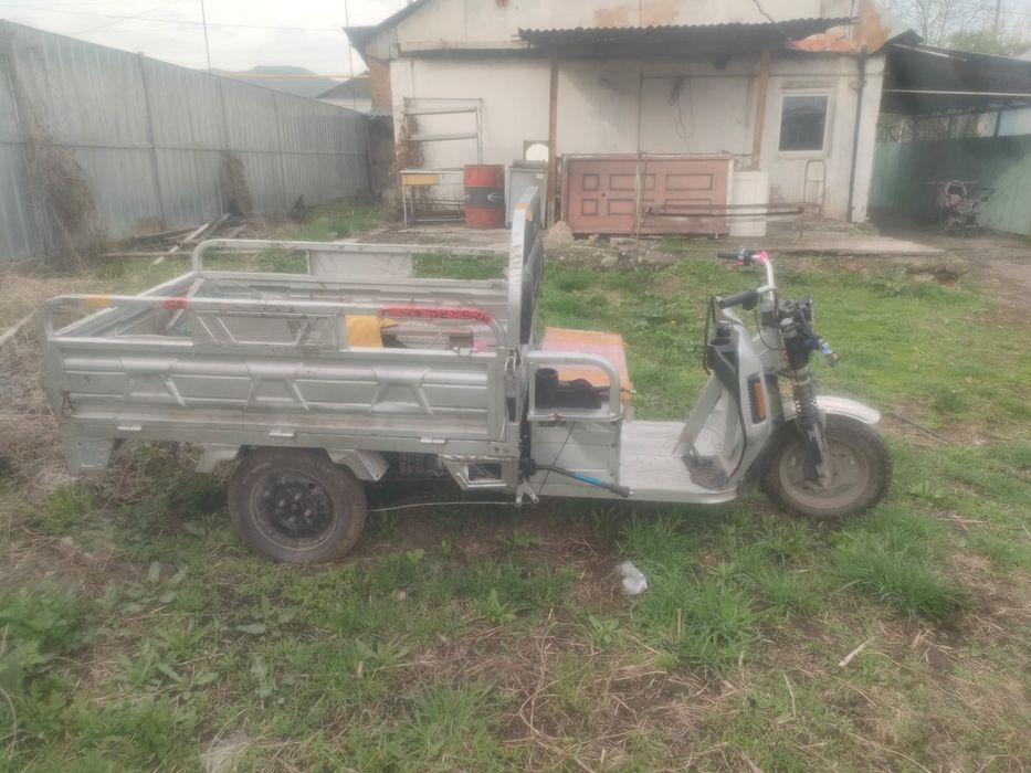 Продам трицикл электрический