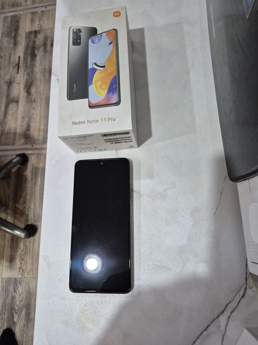 Продам смартфон телефон