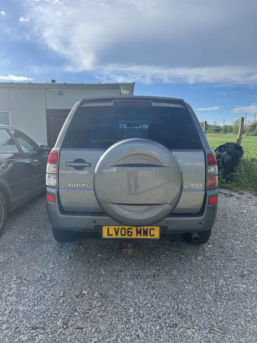 Сузуки Гранд Витара II 2.0 бензин 140к.с. На части
