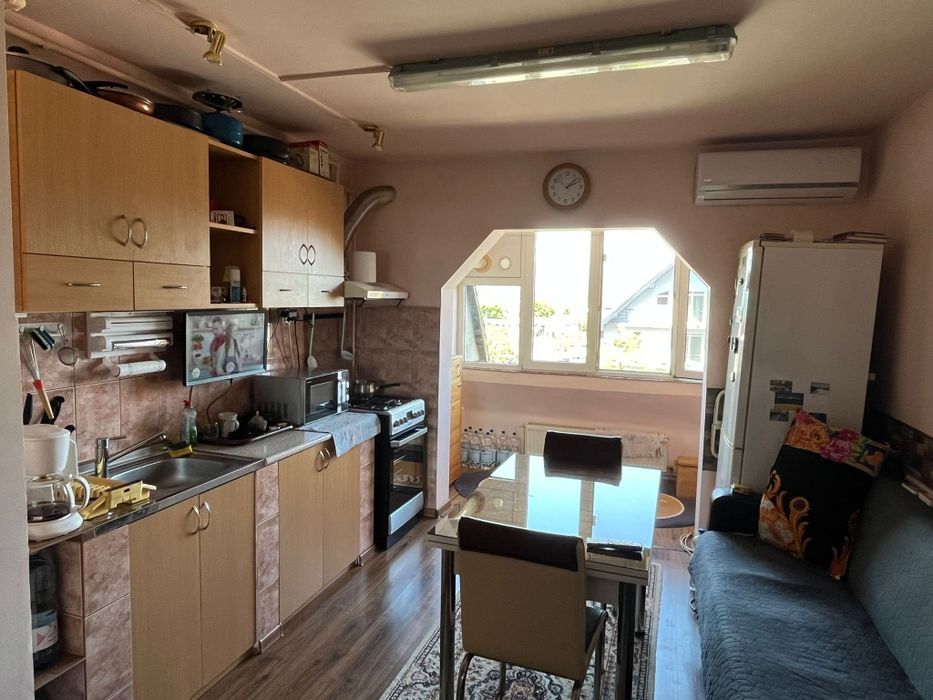 Vand apartament 2 camere