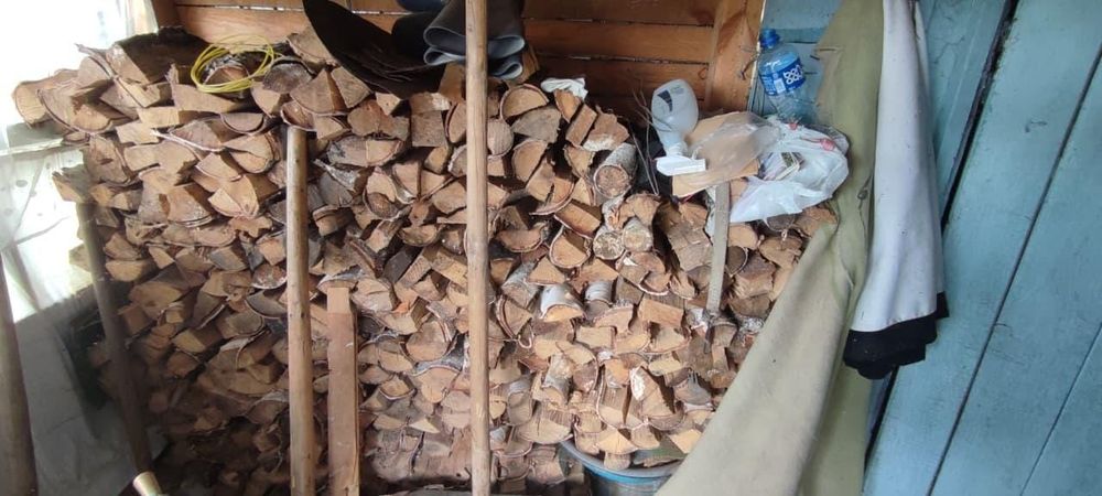 Продам дрова сухие , колотые .