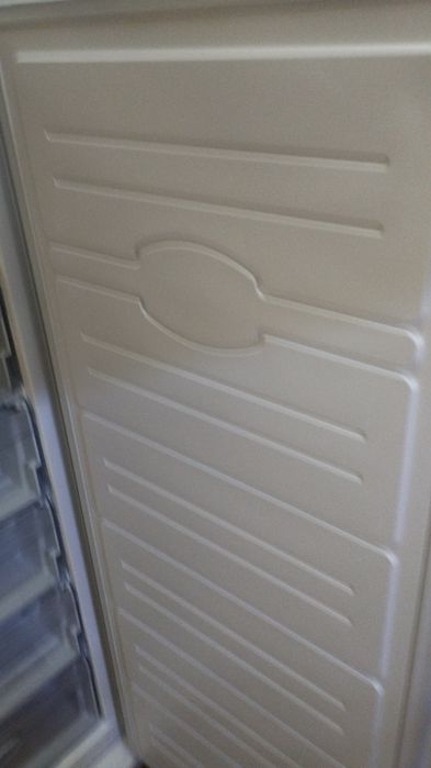 Новые две морозильные камеры