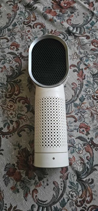 Aparat pentru purificat aerul de birou/camera