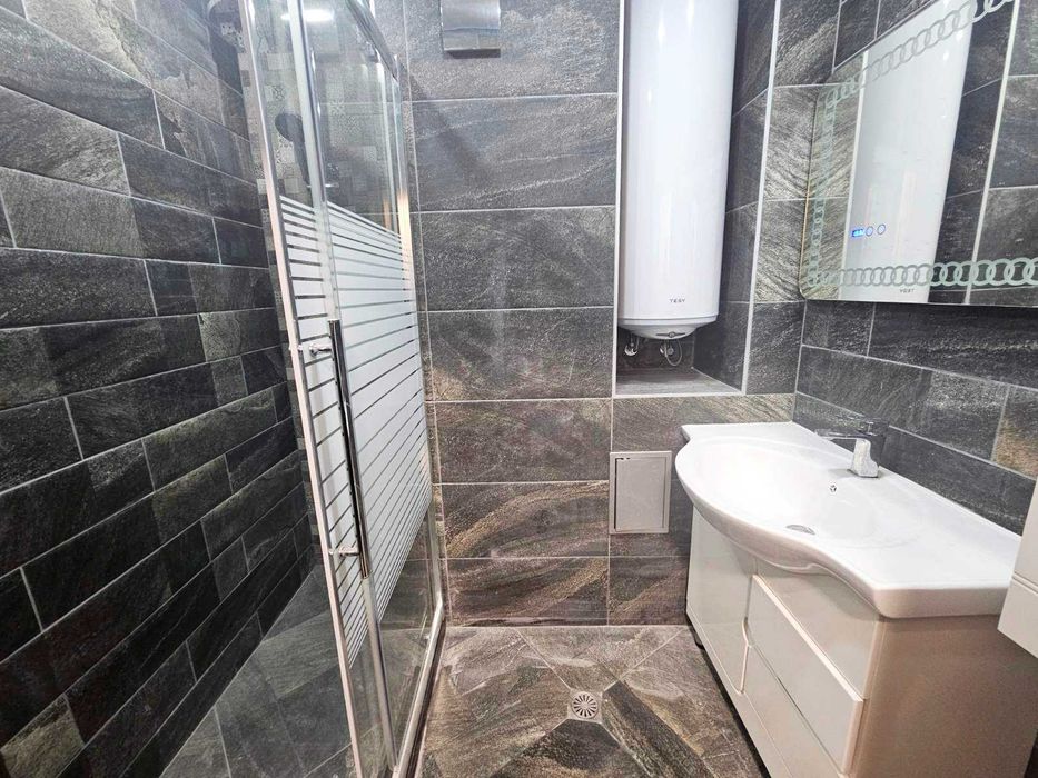 Продава се Тристаен апартамент в Балчик - 100 кв.м за 638 €/кв.м - Снимка #11