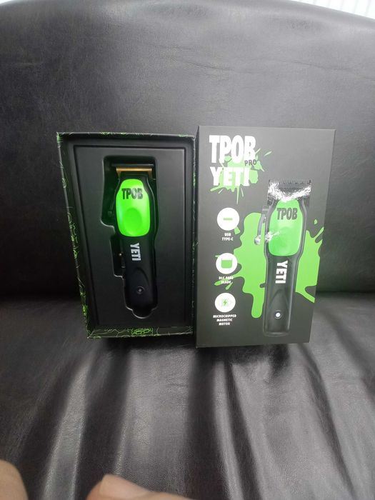 Vand set masini de tuns profesionale