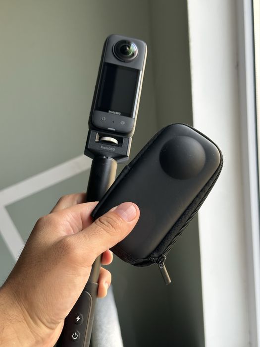 Продам экшн камеру insta360 x3