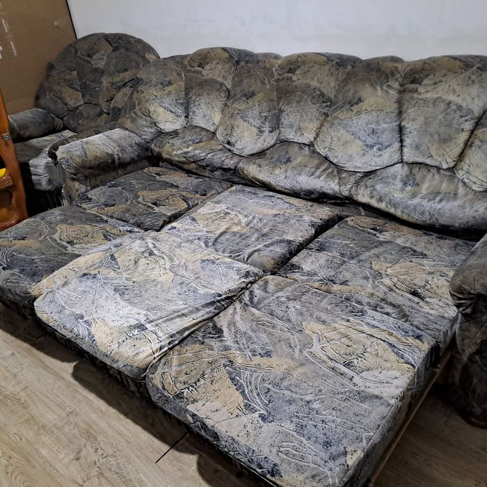 Угалок кухеной ,деревяной,прочный цена 400.000