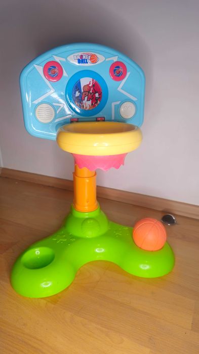 Cos de baschet pentru bebelusi