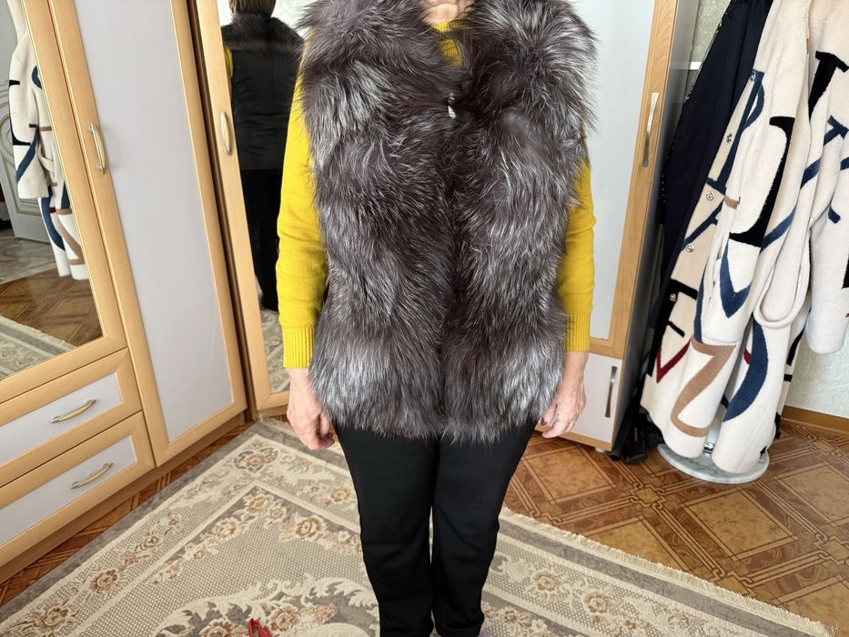 Безрукавка с мехом