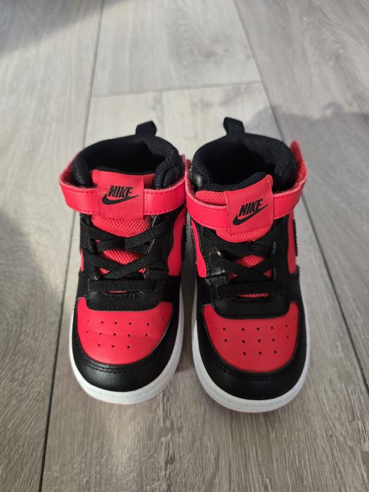 Nike Court Borough Mid 2