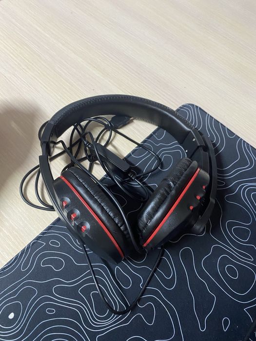 Игровые наушники
