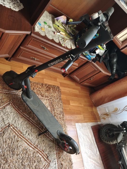Электросамокат GT E-Scooter M365 черный б/у