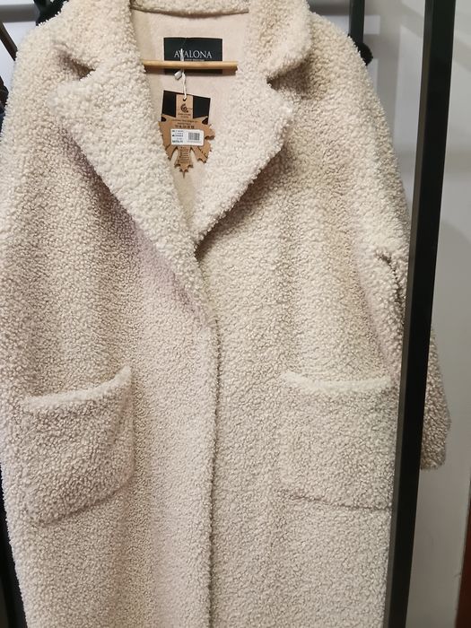 Продам женское пальто