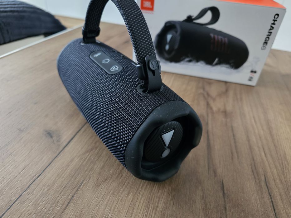 Преносима колонка JBL Charge 6