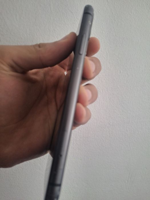 Iphone 11 ,64/81