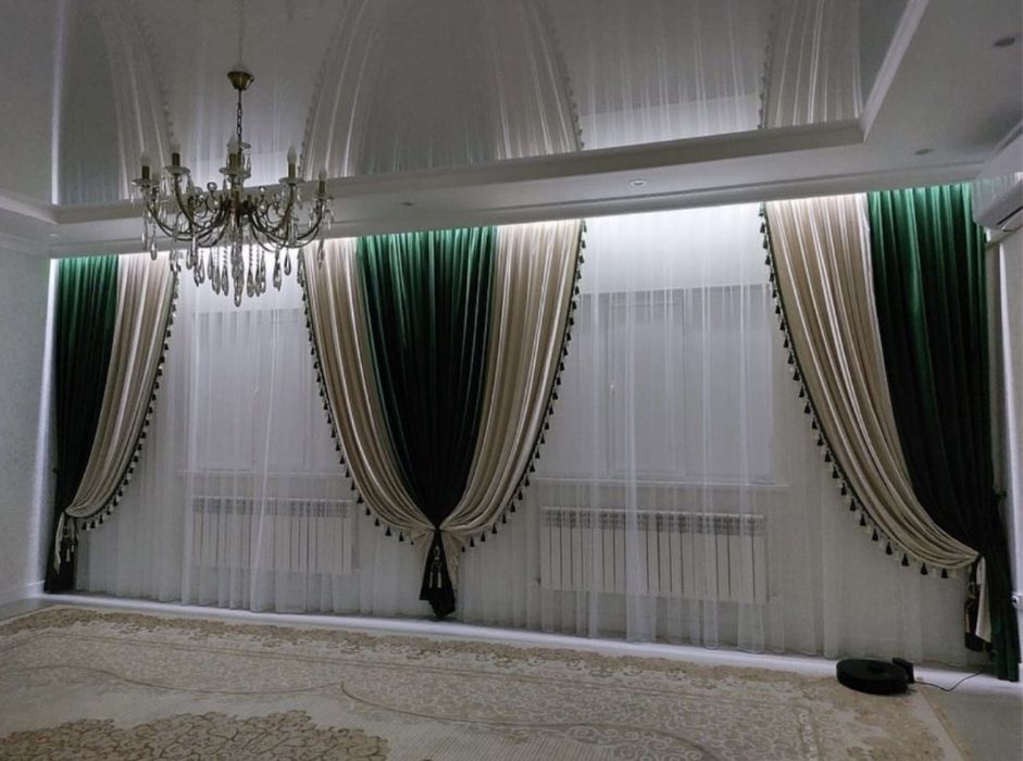 Готовый комплект штор в зал продам срочно! высота 2.м80см  шторы 6м тю