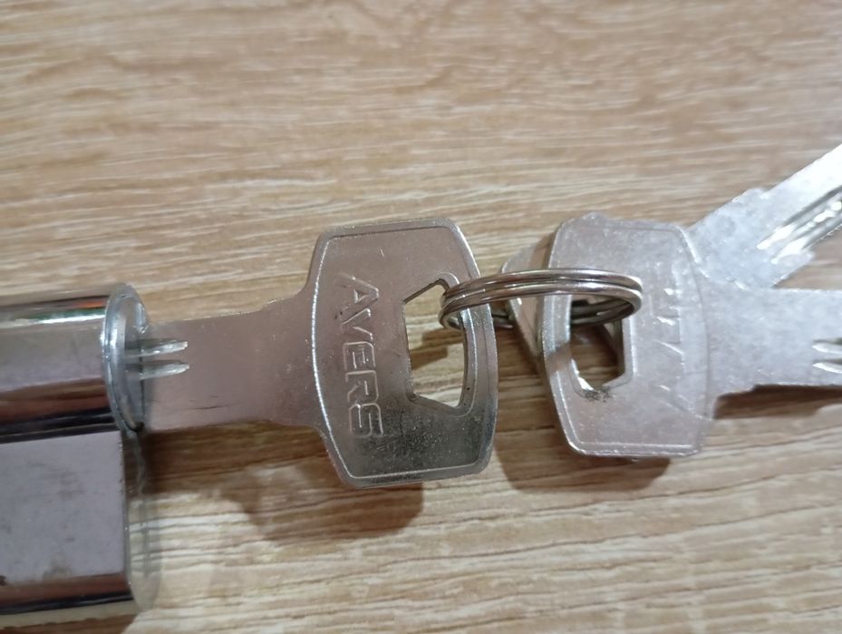 Продам сердцевина замка