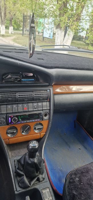 Продам Ауди 100 c4
