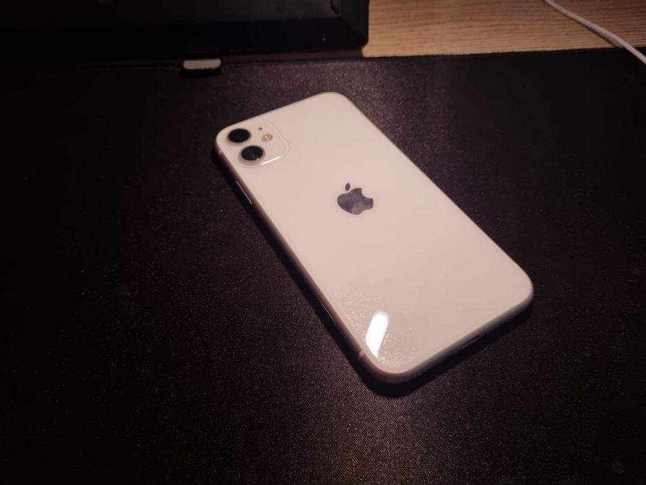 продам/обменяю Айфон 11 64gb