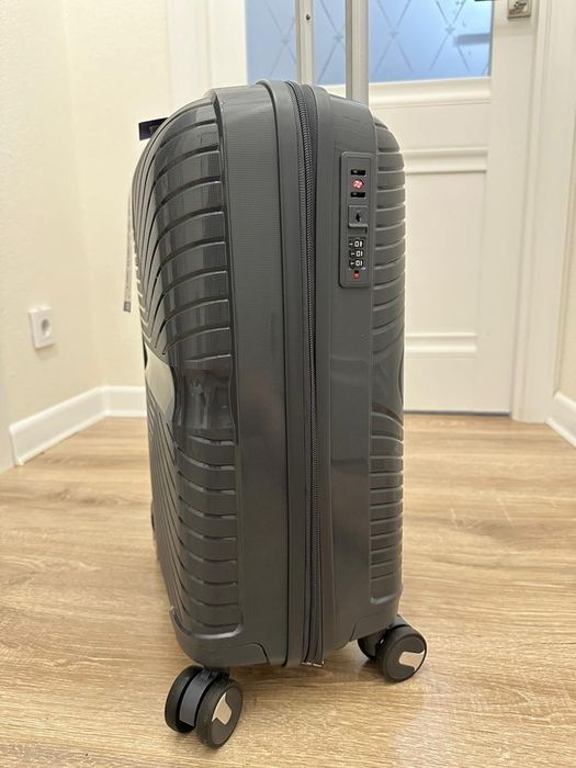 Прода чемодан ручная кладь