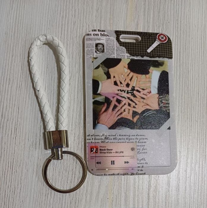 Кардхолдер, Stray kids