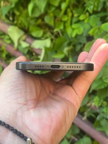 Vand - iPhone 15 plus , black titanium , 128 Gb , ca nou ,10/10.