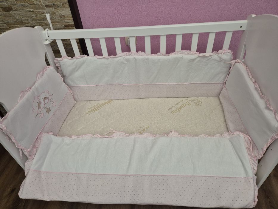 Обиколник за бебешко легло