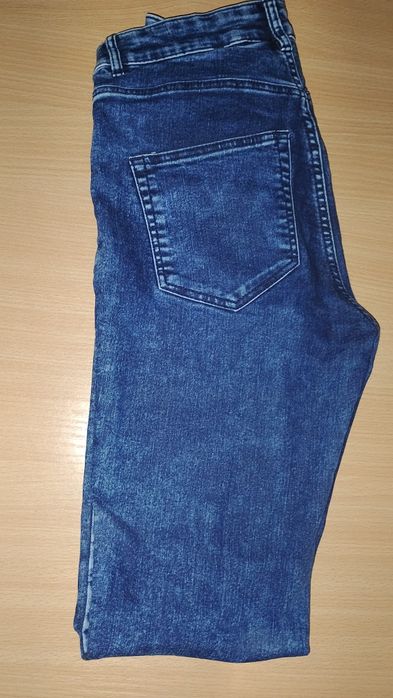 Къси дънкови панталонки, поли и дънки