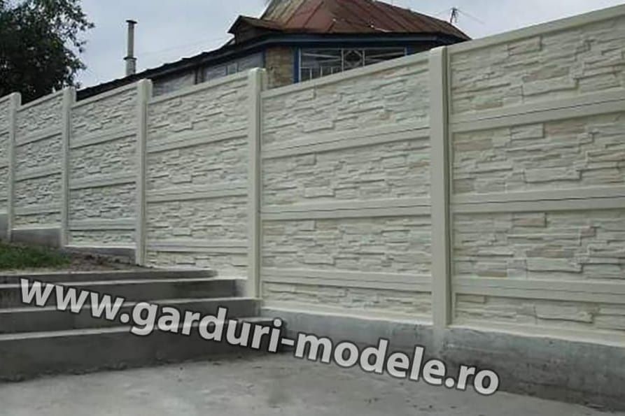Garduri din placi beton armat,prefabricate.Transport.Montaj la cerere.