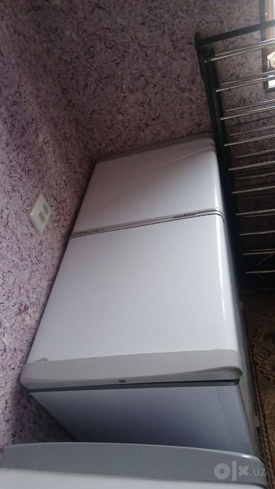 белый горизонтальный морозильный ларь (с двумя сдвижными или распашным