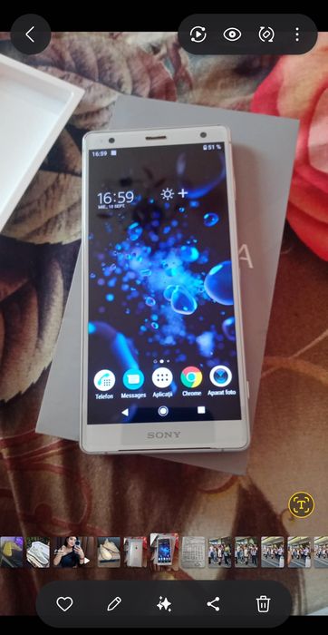 Vand Sony Xperia XZ2
