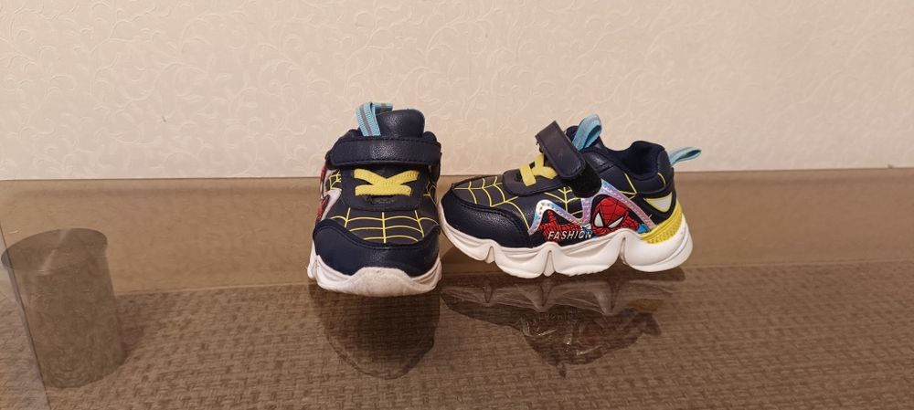 Кросовки и сандалитдля мальчика