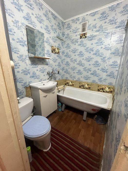 Продам 1 ком Абая 10/2 за 12.7