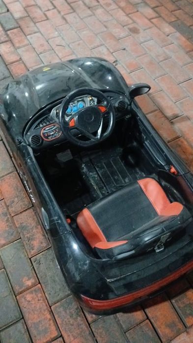 Продам детскую машинку