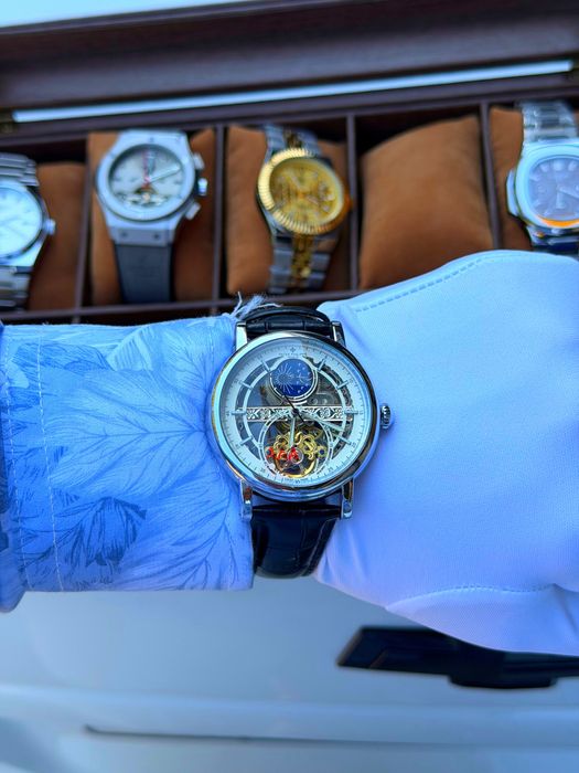 PATEK PHILIPPE — Premium mechanical watch