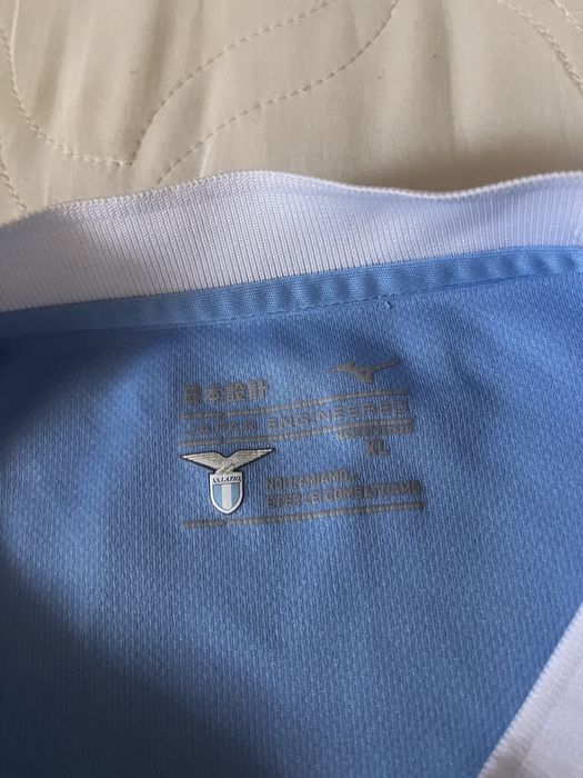 Продавам оригинална тениска на lazio