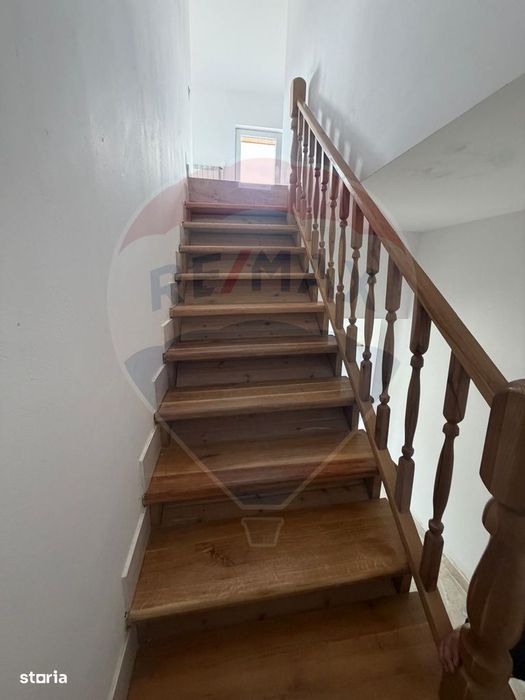 Casă + anexă cu terasă și grătar – 750 mp teren, Pricaz