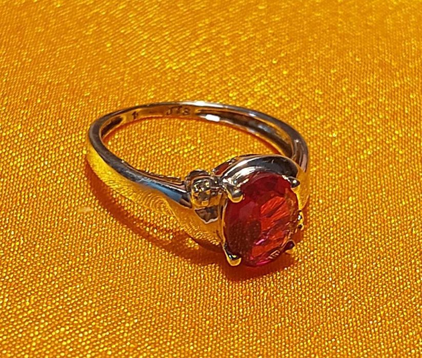 Кольцо из белого золота