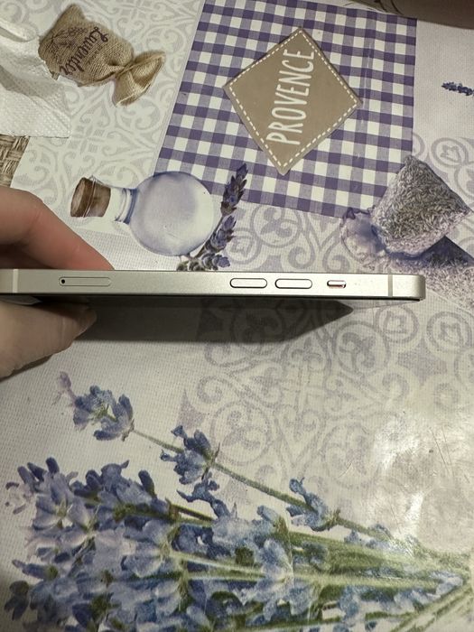 Vand iphone 13 alb/fara defecte