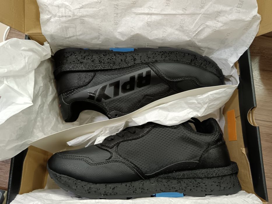 Replay обувки 43 номер черни 75 евро