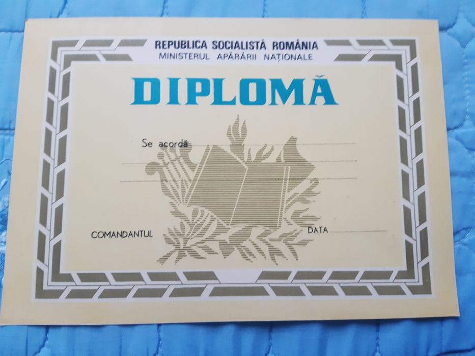 Vand diplome și certificate comuniste