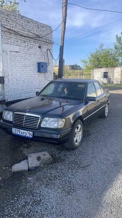 Мерседес 124 Е220 ешка