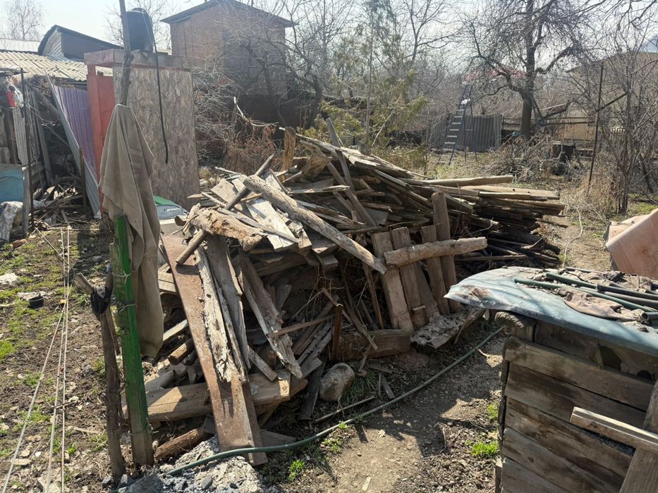 Даром дрова и уголь 1 тонна